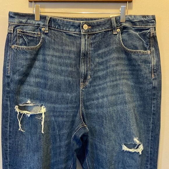 American Eagle BWT Comfort Stretch Waistband Mom Jean Distressed 35W 20 Long - Picture 3 of 9